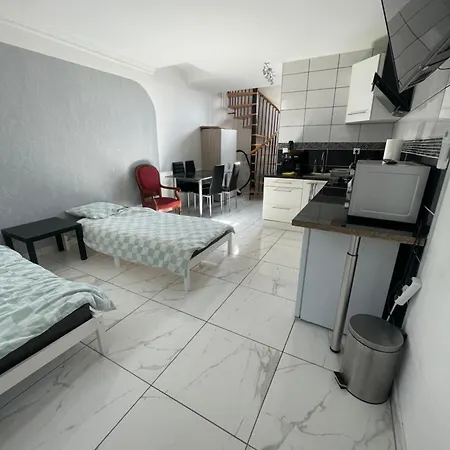 Escapade Cosy Proche Vienne Διαμέρισμα